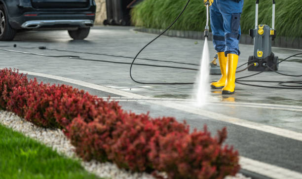 Best Deck and Patio Pressure Washing in Oconomowoc, WI